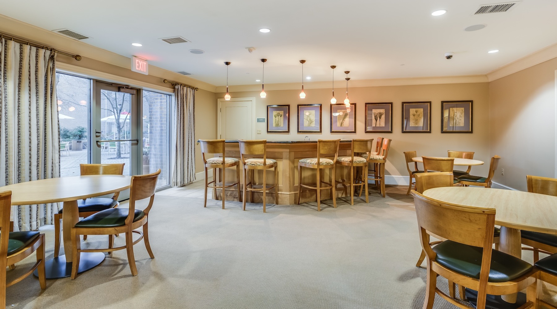 Beautiful clubroom with lounge seating